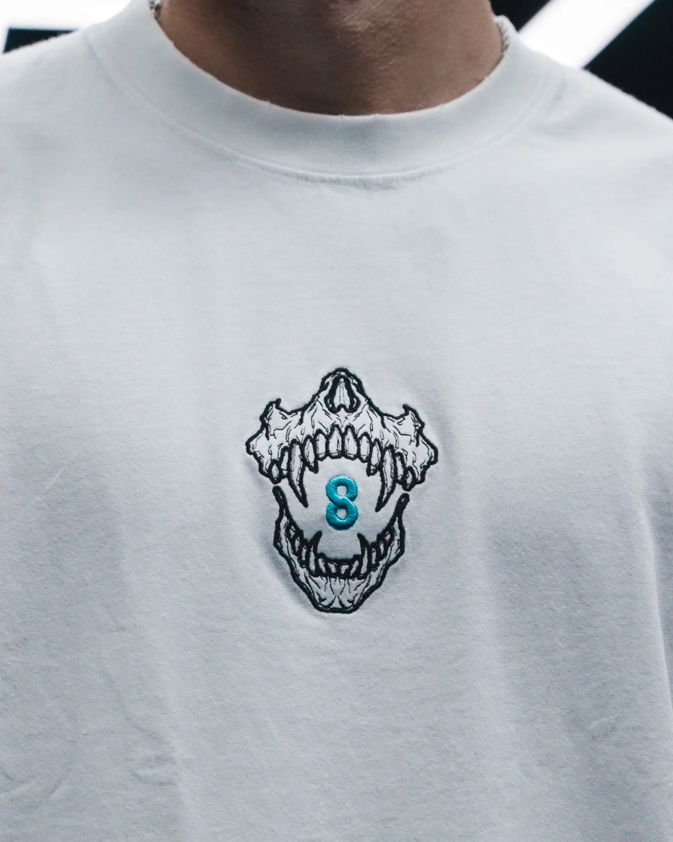 NO.8 TEE - Image 4