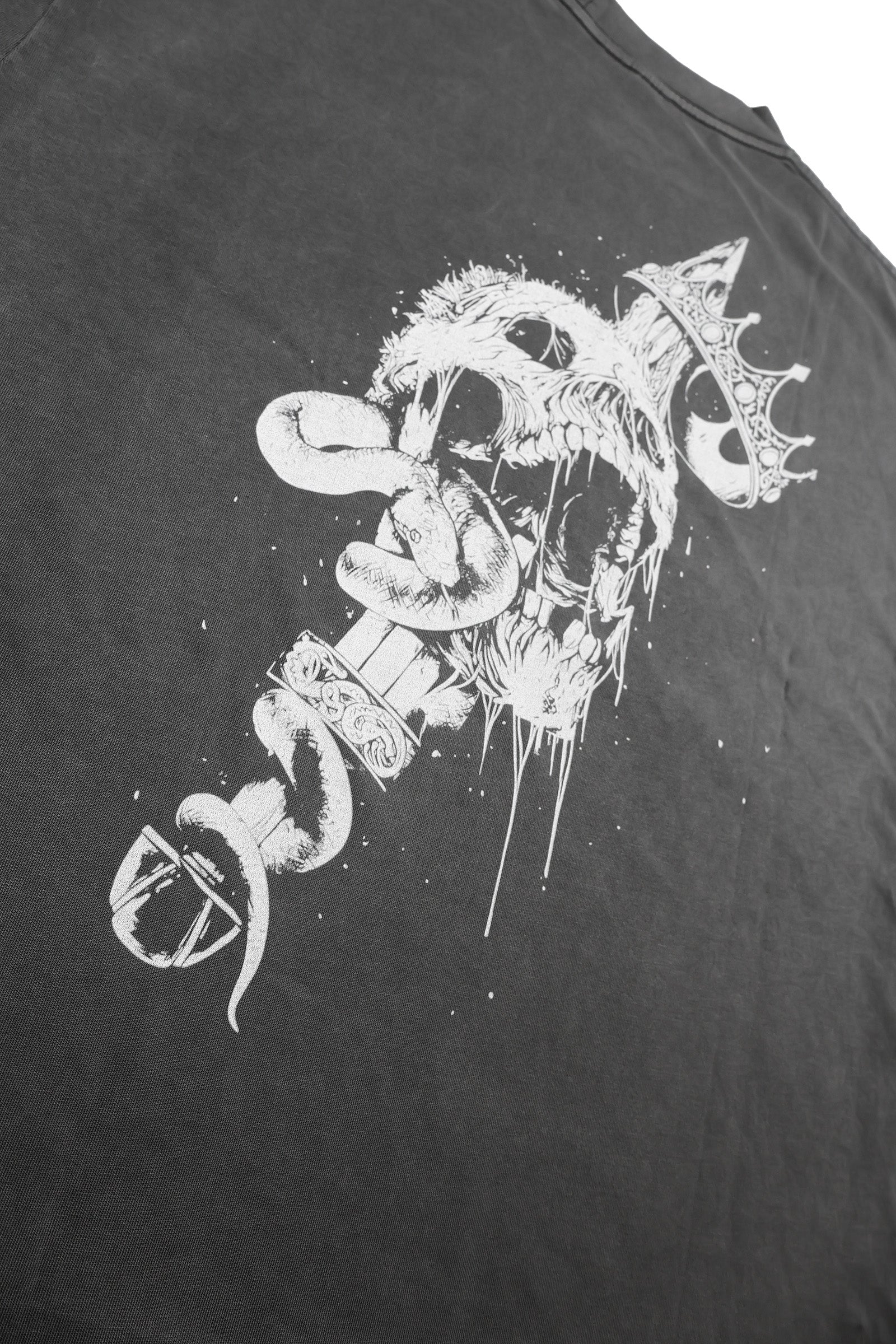 THE KING IS DEAD WASH TEE - Image 5
